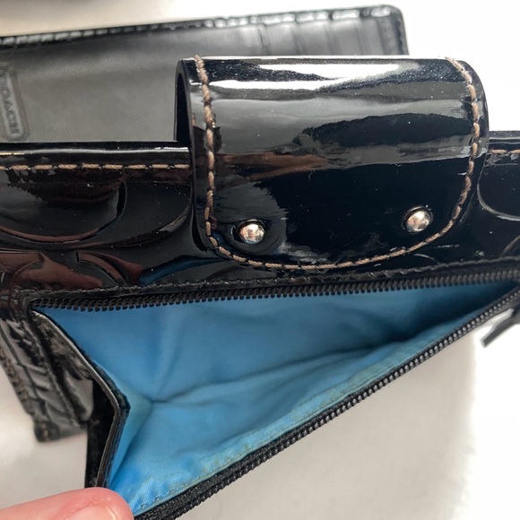 Coach patent leather tote large with matching wallet - Picture 7 of 16